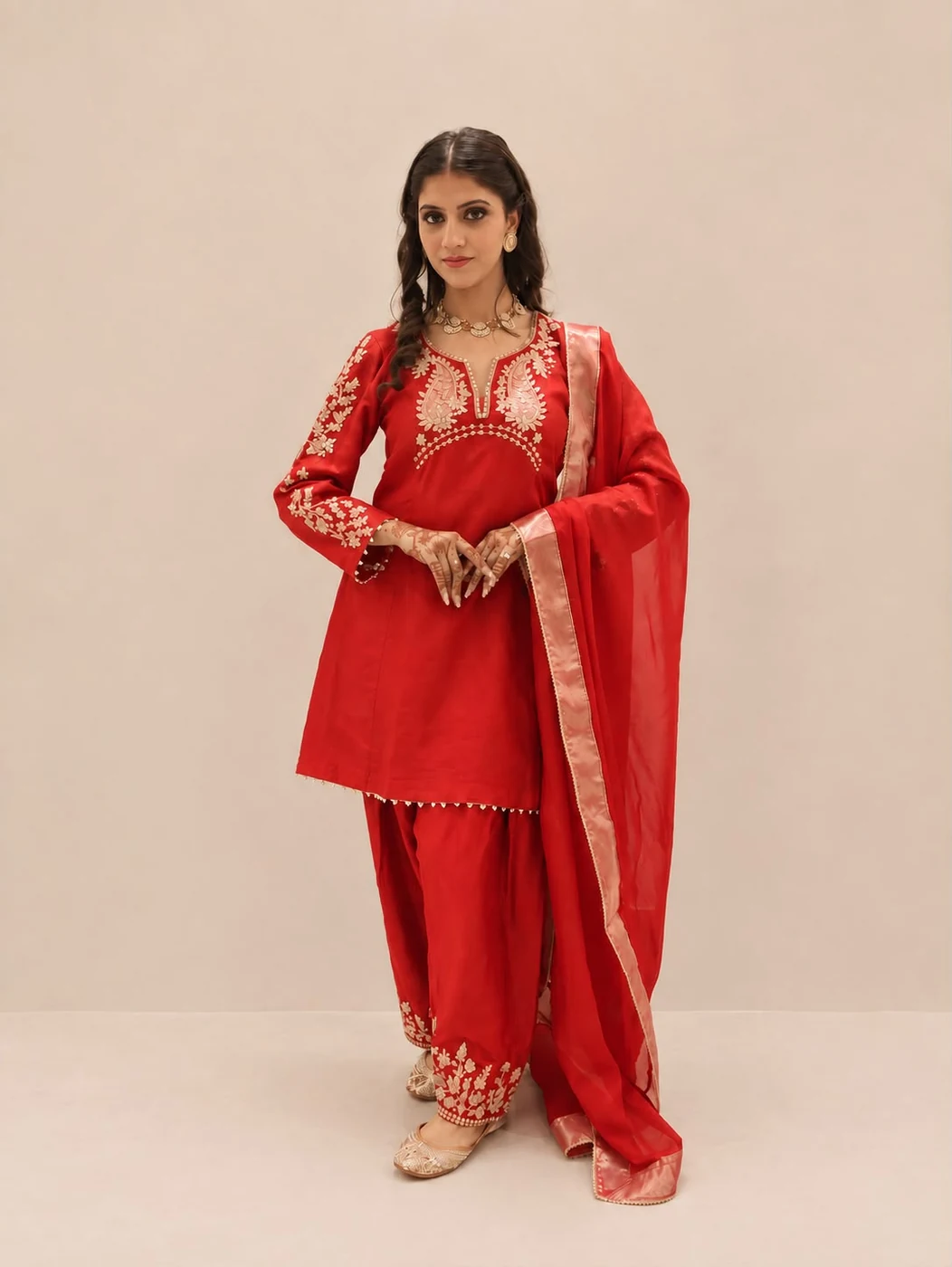 Red KIA’S Farshi set